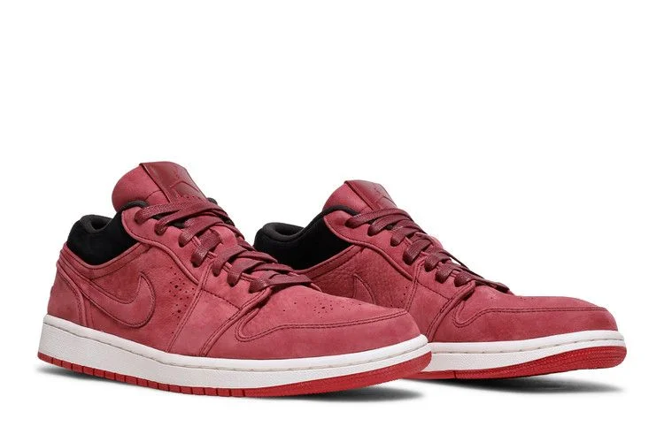 Krossovki-Air-Jordan-1-Low-Nouveau-7
