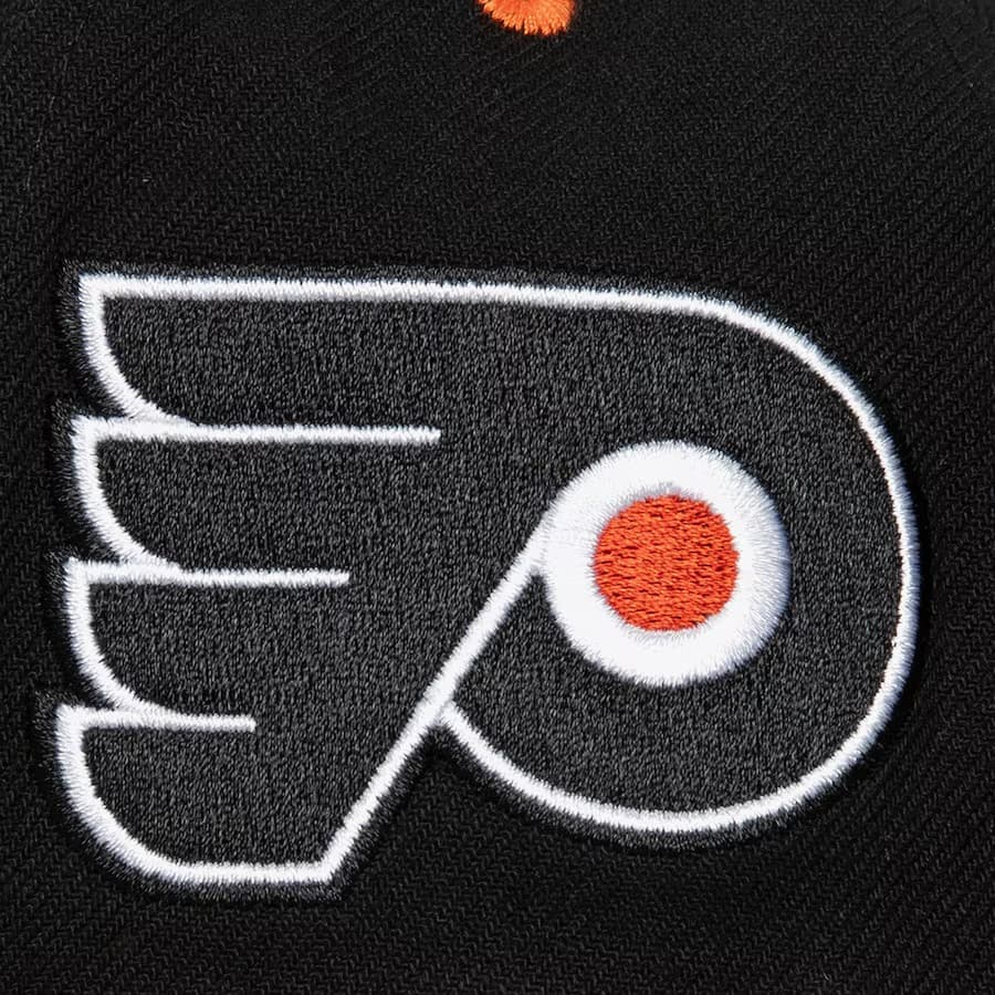 Бейсболка Mitchell & Ness Black Philadelphia Flyers Tailsweep 2.0 Pro Snapback Hat