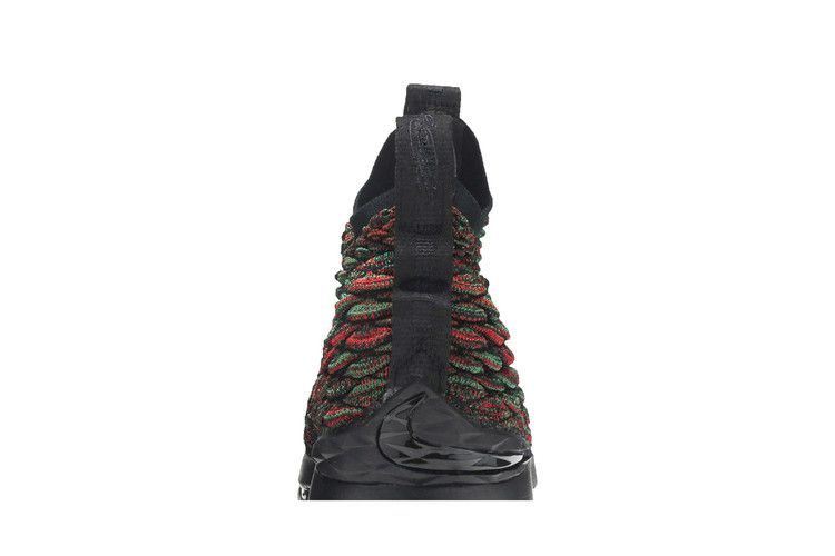 lebron-15-bhm-gs-943762-900_06