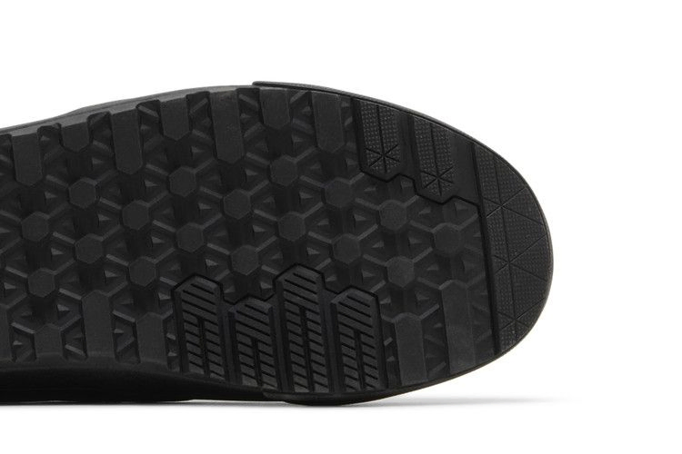 Vans Sk8-Hi MTE-2 'Triple Black'