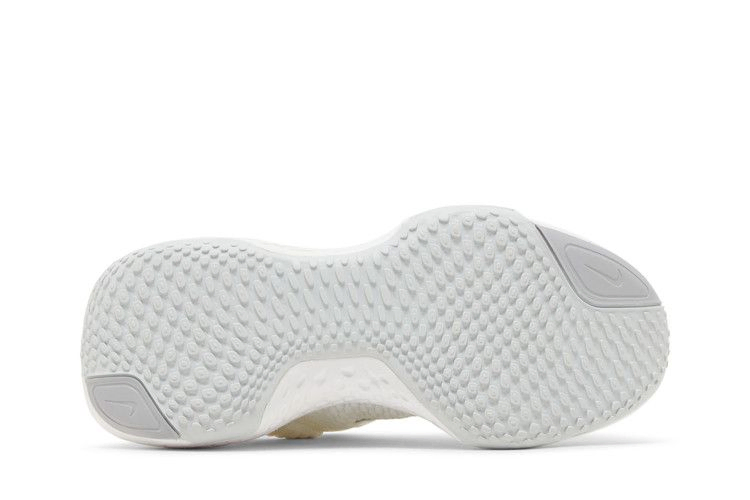 Кроссовки Nike Wmns ZoomX Invincible Run Flyknit 2 'White Metallic Silver'