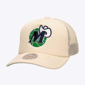 Mitchell-Ness-White-Dallas-Mavericks-Hardwood-Classics-Evergreen-Trucker-Hat-300x300