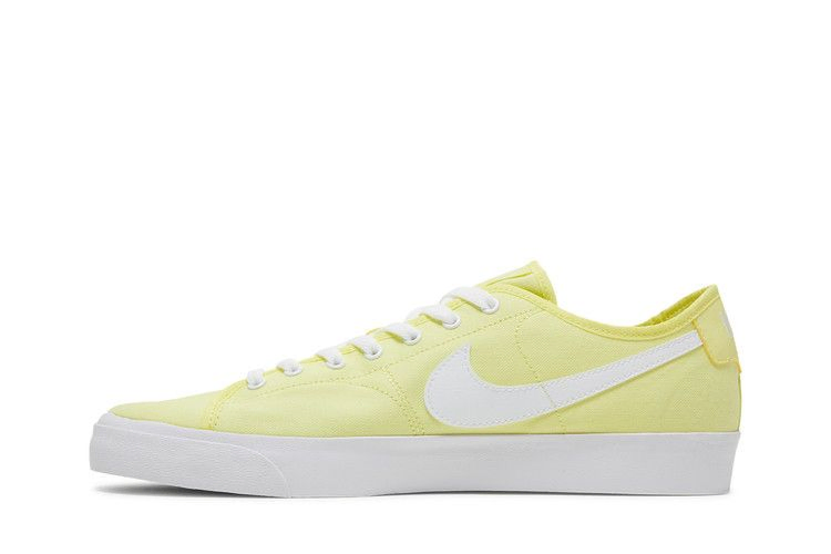 blazer-court-sb-light-zitron-cv1658-700_02
