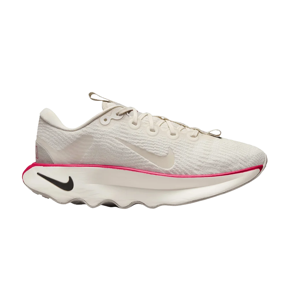 Krossovki-Nike-Wmns-Motiva-Pale-Ivory