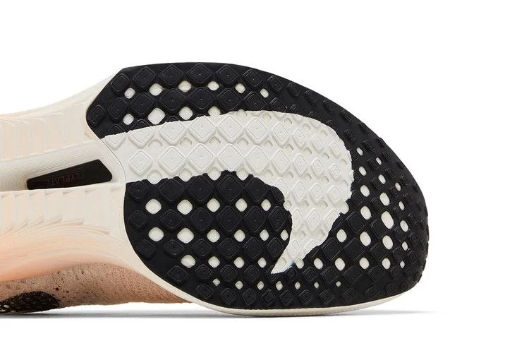 Кроссовки Nike Wmns ZoomX VaporFly Next% 3 'Guava Ice'