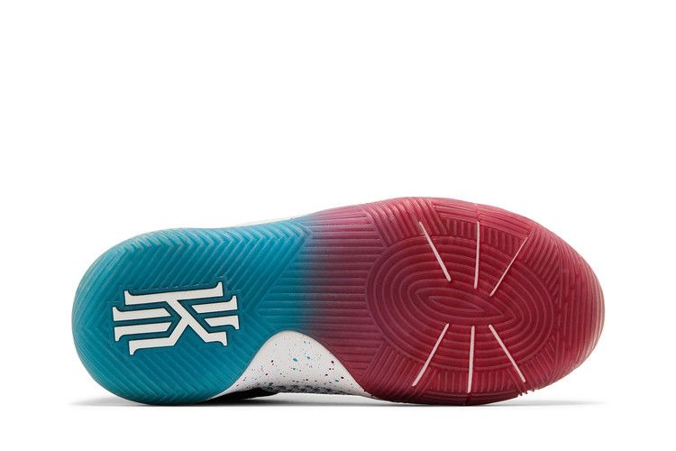 kyrie-2-gs-doernbecher-898642-001_03