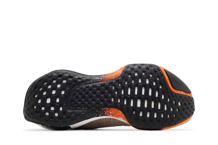 Кроссовки Nike ZoomX Invincible Run Flyknit 3 'Oatmeal Safety Orange'