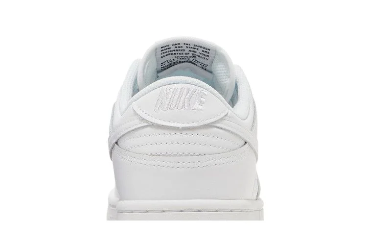 Кроссовки Nike Wmns Dunk Low 'Triple White'