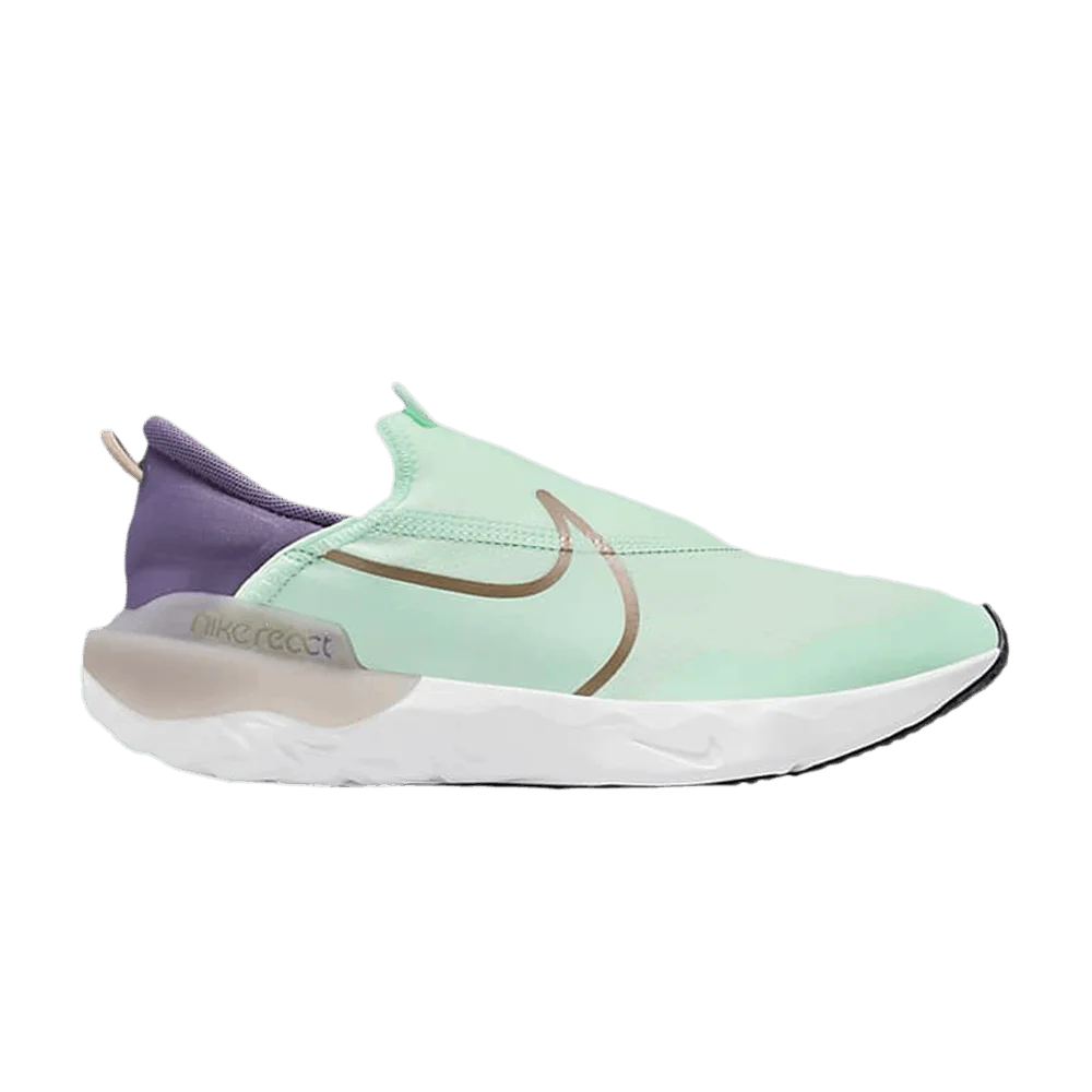 Krossovki-Nike-Flow-GS-Mint-Foam-Canyon-Purple