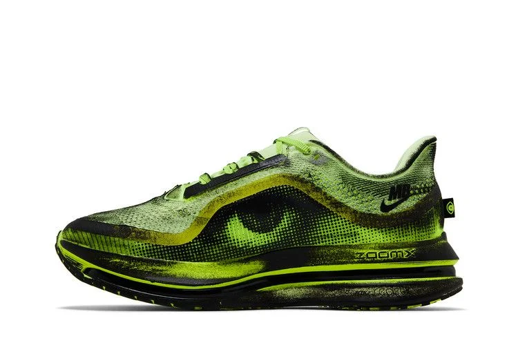 Krossovki-Melitta-Baumeister-x-Nike-Wmns-Pegasus-Premium-Volt-2