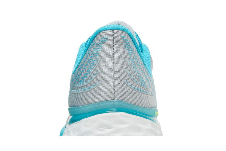 Кроссовки New Balance Wmns Fresh Foam 880v11 'Light Cyclone Virtual Sky'