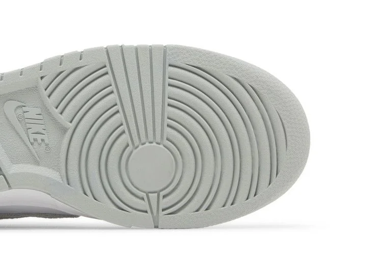 Кроссовки Nike Wmns Dunk Low 'Light Silver Corduroy'