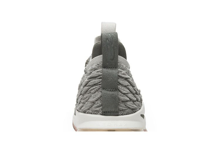 Кроссовки Nike LeBron 15 Low 'Light Bone'