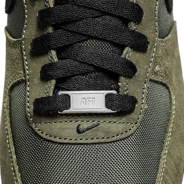 Krossovki-Undefeated-x-Nike-Air-Force-1-Low-SP-Ballistic-9