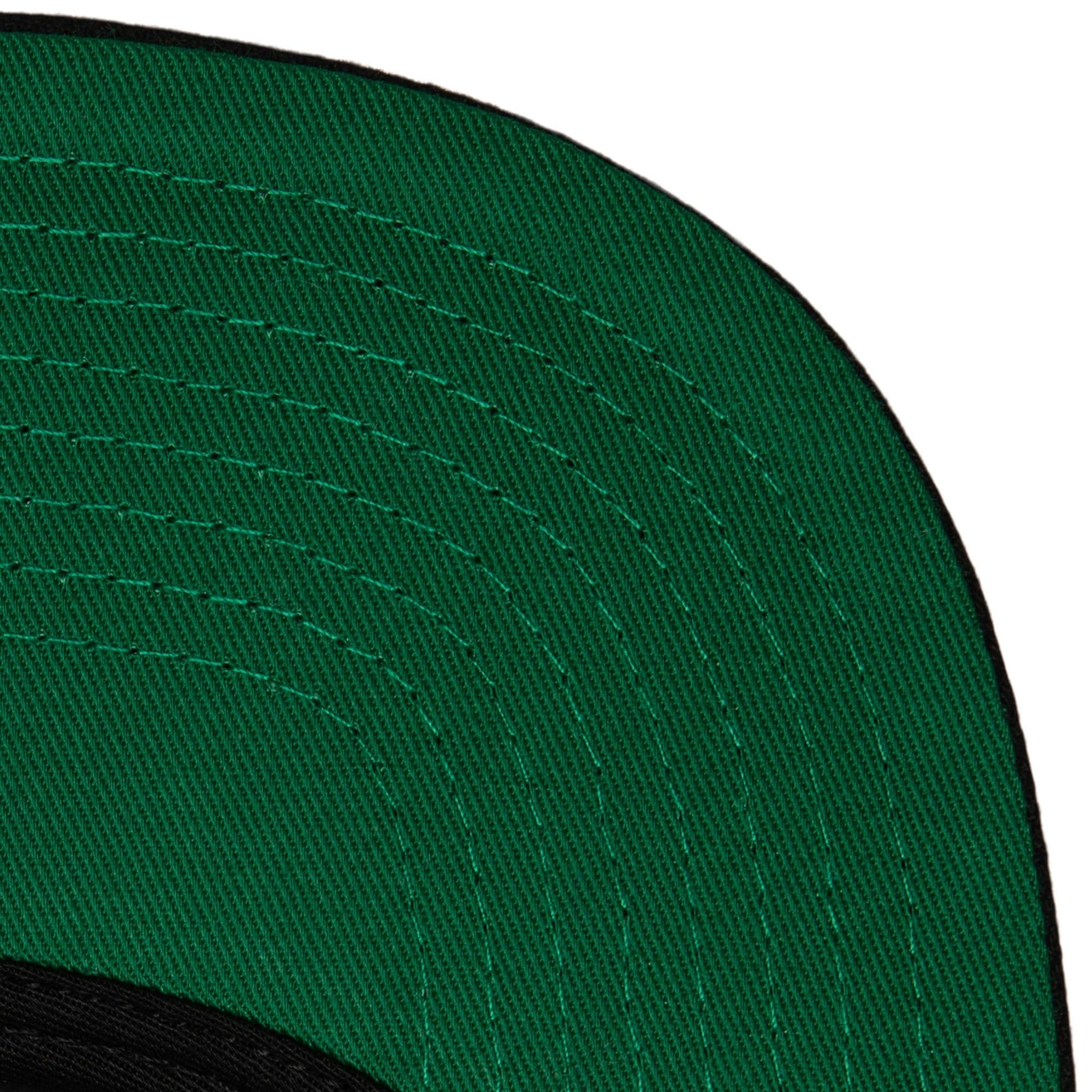 Бейсболка Mitchell & Ness World Champs Snapback Chicago Bulls Hat