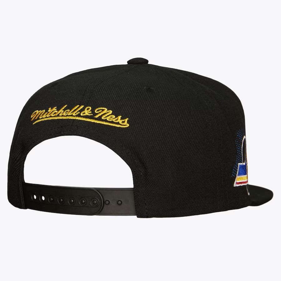 Бейсболка Mitchell & Ness Black St. Louis Blues Big Face 7.0 Vintage Snapback Hat