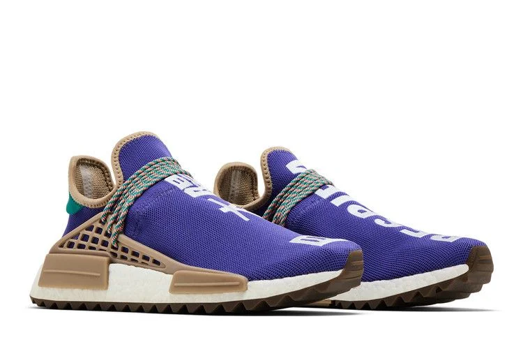 Krossovki-Pharrell-x-adidas-NMD-Human-Race-Trail-Respira-Friends-and-Family-7