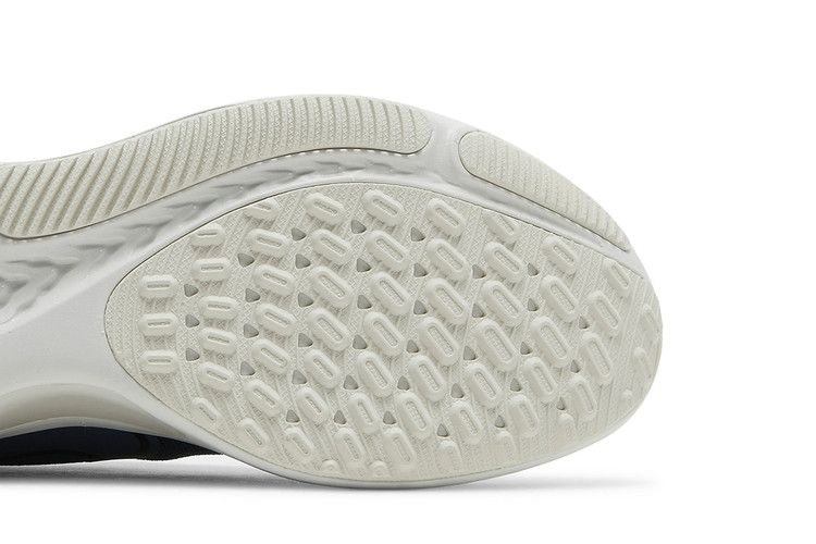 react-miler-2-thunder-blue-cw7121-400_04