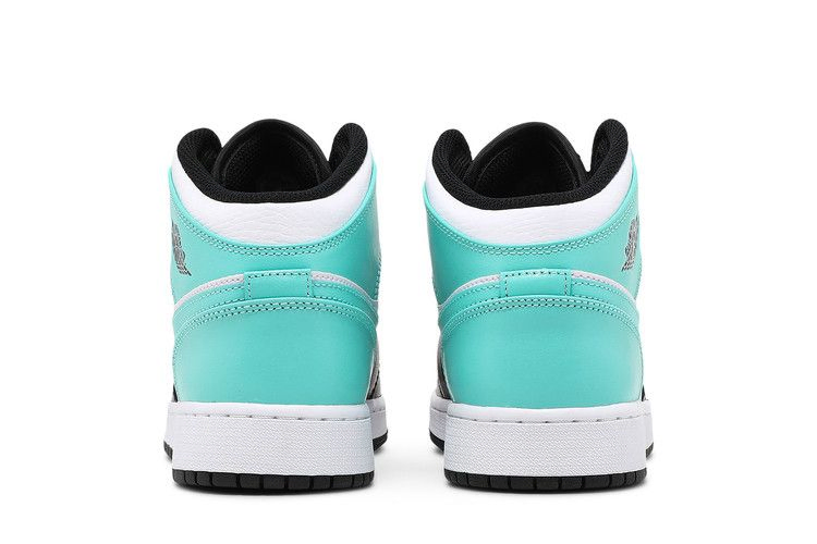 air-jordan-1-mid-gs-tropical-twist-554725-132_05