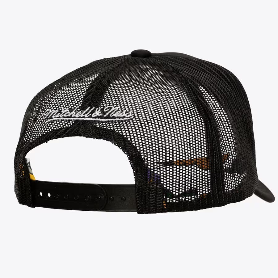 Бейсболка Mitchell & Ness Black Los Angeles Lakers Year of the Snake Trucker Adjustable Hat