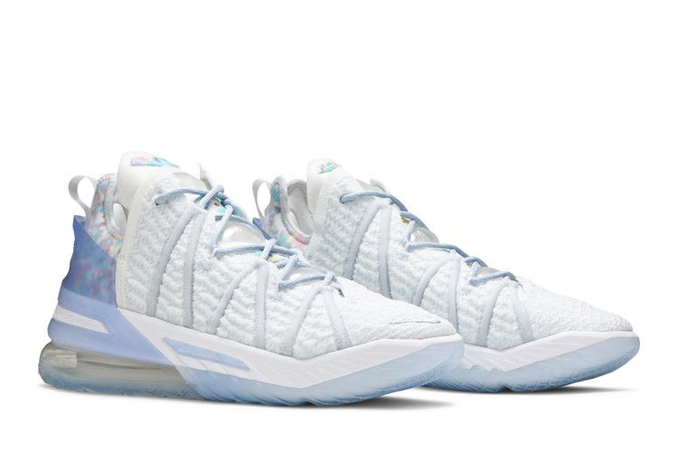 lebron-18-play-for-the-future-cw3156-400_07