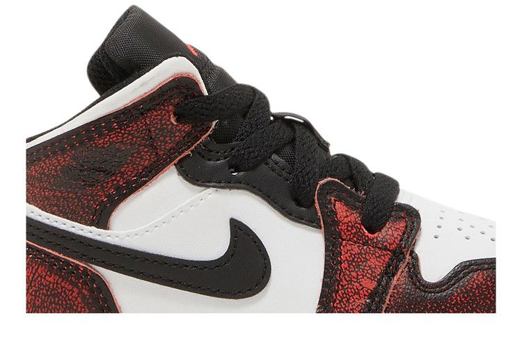 Кроссовки Air Jordan 1 Mid SE TD 'Wear-Away'
