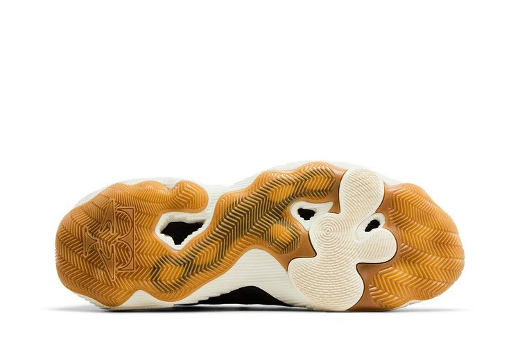 trae-young-3-shadow-brown-ie2705_03