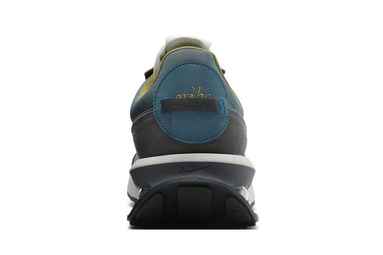 Кроссовки Nike Air Max Pre-Day LX 'Hasta'