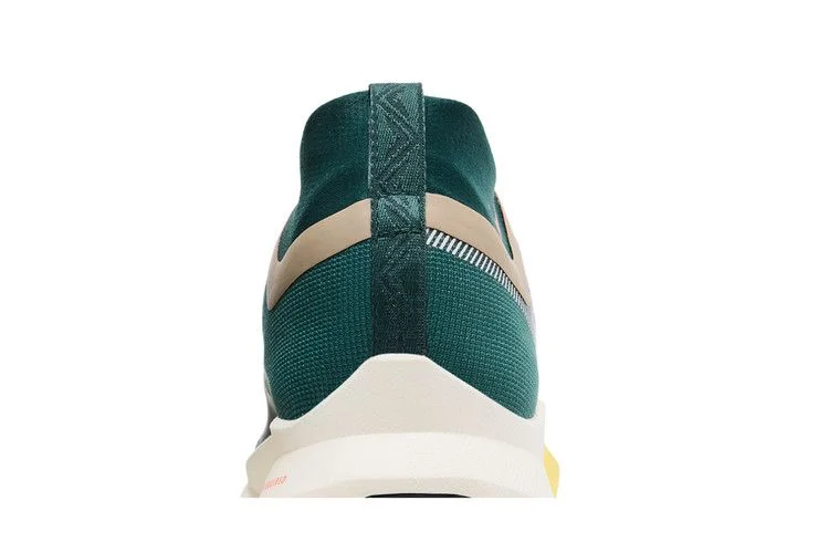 Krossovki-Nike-React-Pegasus-Trail-4-GORE-TEX-Noble-Green-Sail-6