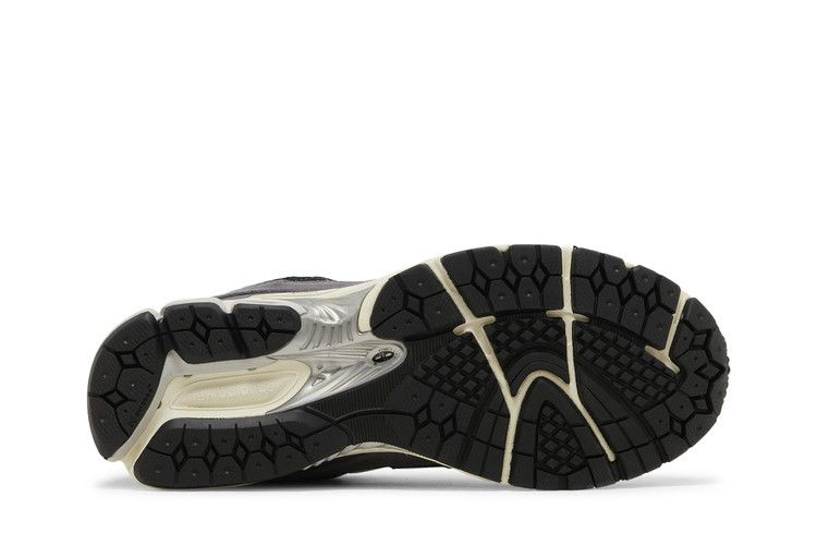 Кроссовки New Balance 2002R 'Magnet Timberwolf'