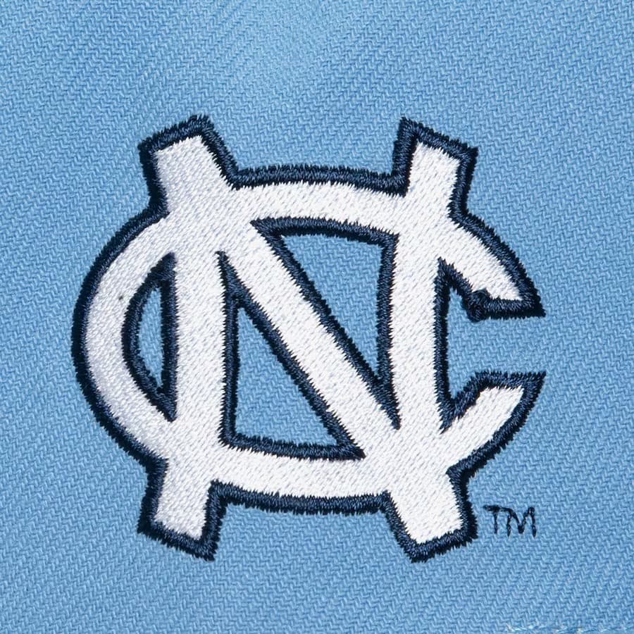 Бейсболка Mitchell & Ness Carolina Blue North Carolina Tar Heels Just Don Team Vault Snapback Hat