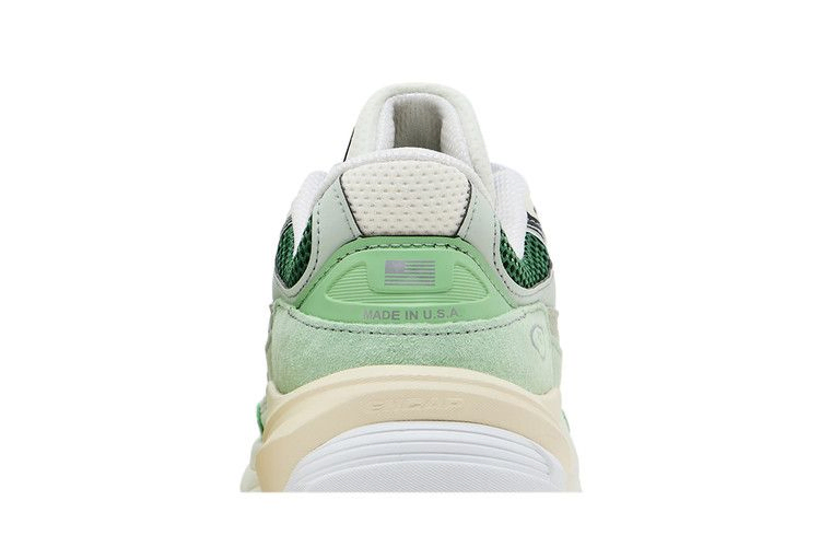 Кроссовки Teddy Santis x New Balance 990v6 Made in USA 'Avocado Natural Mint'