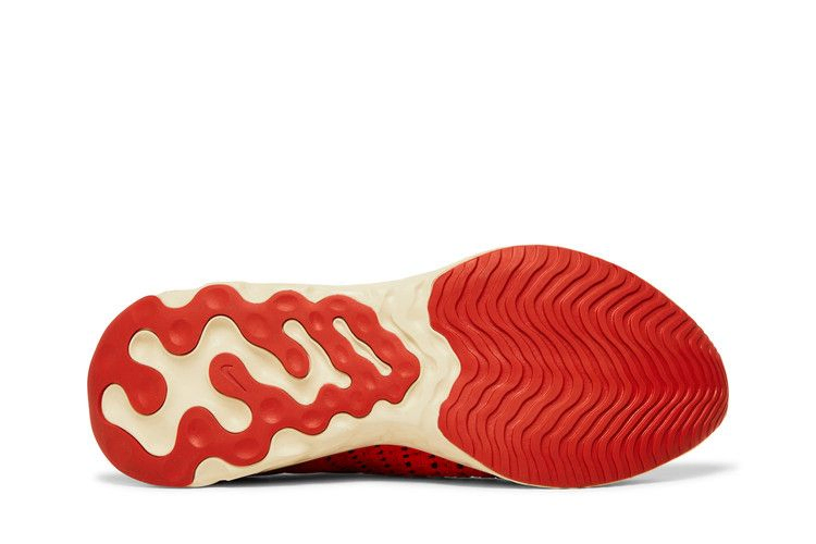 react-phantom-run-flyknit-2-siren-red-dv2145-600_03