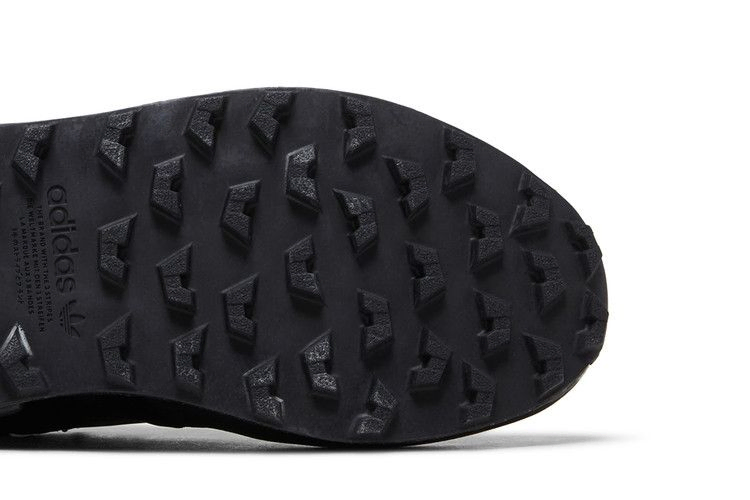 Кроссовки Adidas NMD_R1 Trail 'Core Black'