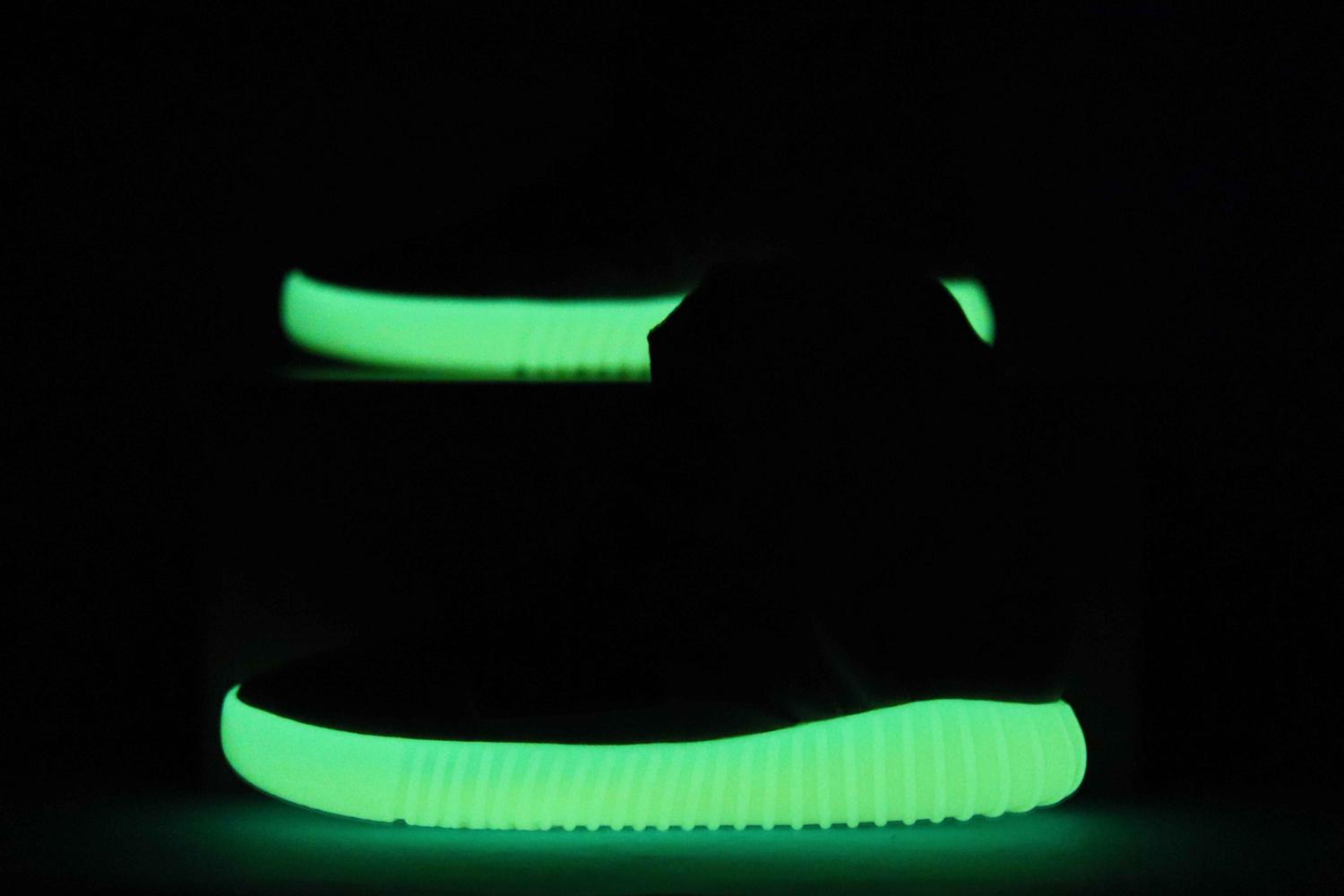 adidas-Yeezy-Boost-750-Light-Grey-Glow-In-the-Dark-11
