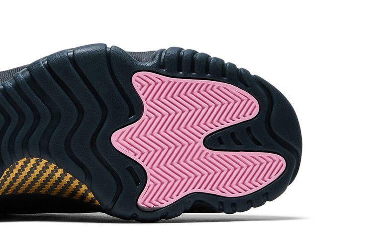 Кроссовки Air Jordan 11 Retro 'Mojave'