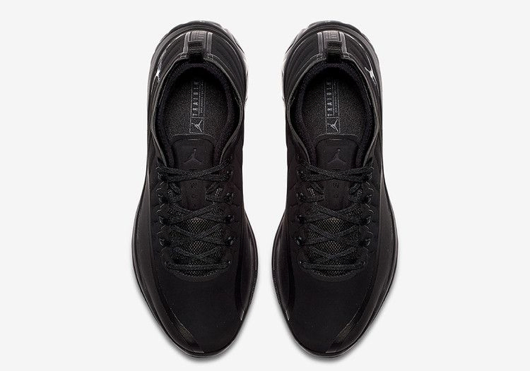 jordan-trainer-prime-triple-black-881463-002_01