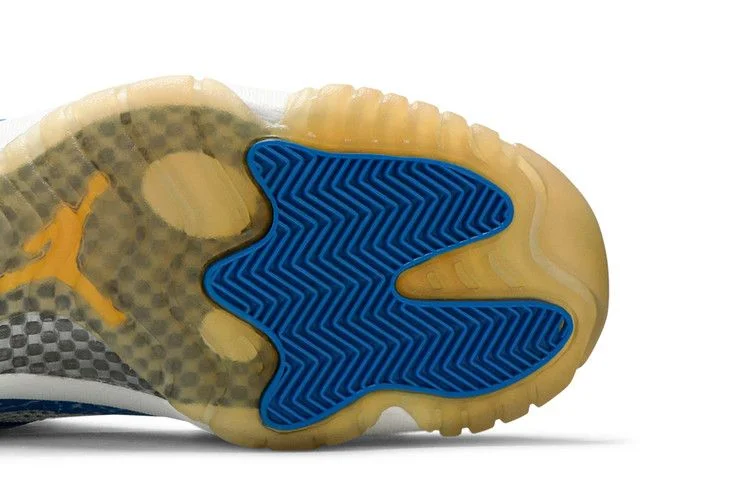 Krossovki-Air-Jordan-11-Retro-Low-IE-Argon-Blue-3