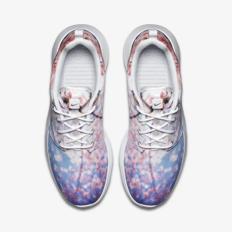 Krossovki-Nike-Wmns-Roshe-One-Cherry-Blossom-1