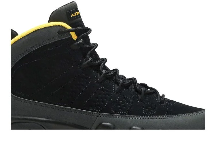 Krossovki-Air-Jordan-9-Retro-GS-Dark-Charcoal-University-Gold-1