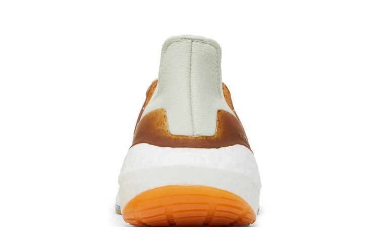 Кроссовки Adidas UltraBoost 22 Made With Nature 'Linen Green'