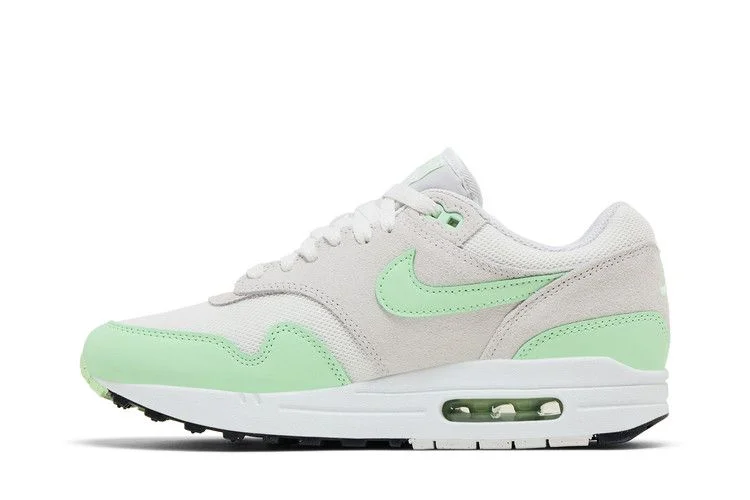 Krossovki-Nike-Air-Max-1-Essential-Vapor-Green-2