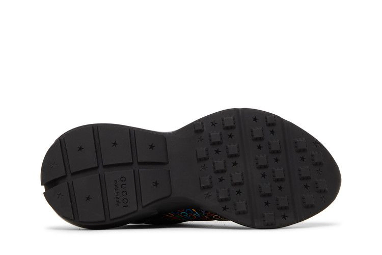 the-north-face-x-gucci-rhyton-allover-logo-black-multi-color-685739-uoq00-1086_03