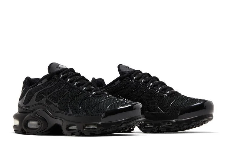 Krossovki-Nike-Wmns-Air-Max-Plus-Triple-Black-7