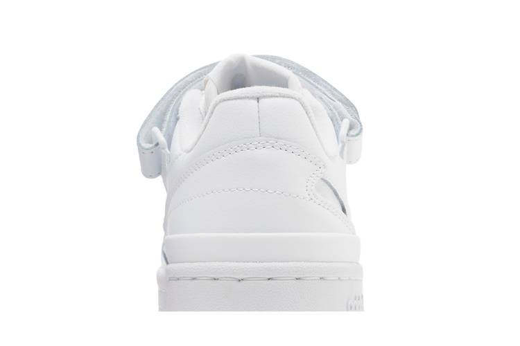 Кроссовки adidas Wmns Forum Low 'Triple White'