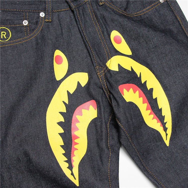 Спортивные штаны Джинсы AAPE с акулой