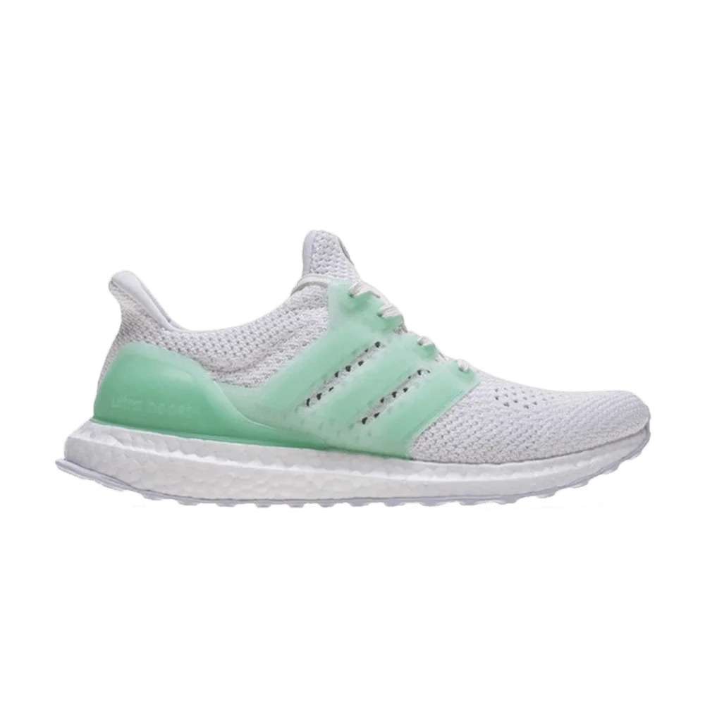 Krossovki-Adidas-UltraBoost-4.0-Tuan-Yuan