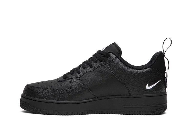 Krossovki-Nike-Air-Force-1-07-LV8-Overbranding-2