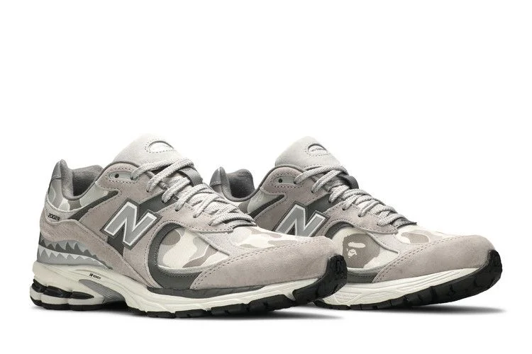 Krossovki-BAPE-x-New-Balance-2002R-Apes-Together-Strong-Grey-Camo-7