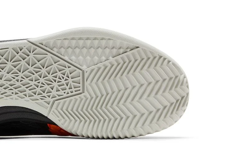 Кроссовки Nike KB Mentality